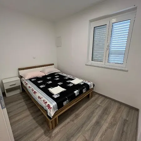Centrium Makarska * Makarska