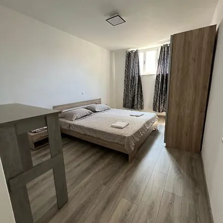 Centrium Makarska Appartement